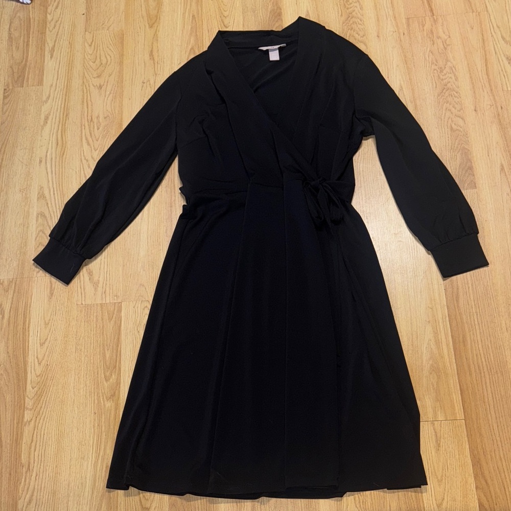 H&M size XL Black Long Sleeve Wrap Dress flattering - Picture 10 of 12